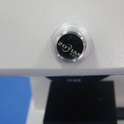 數(shù)顯顯微維氏硬度計(jì)